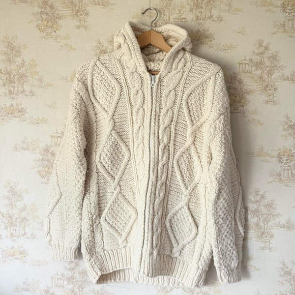 Vintage Sweaters - Vintage cream Sisandina wool chunky cable knit full zip hoodie cardigan sweater